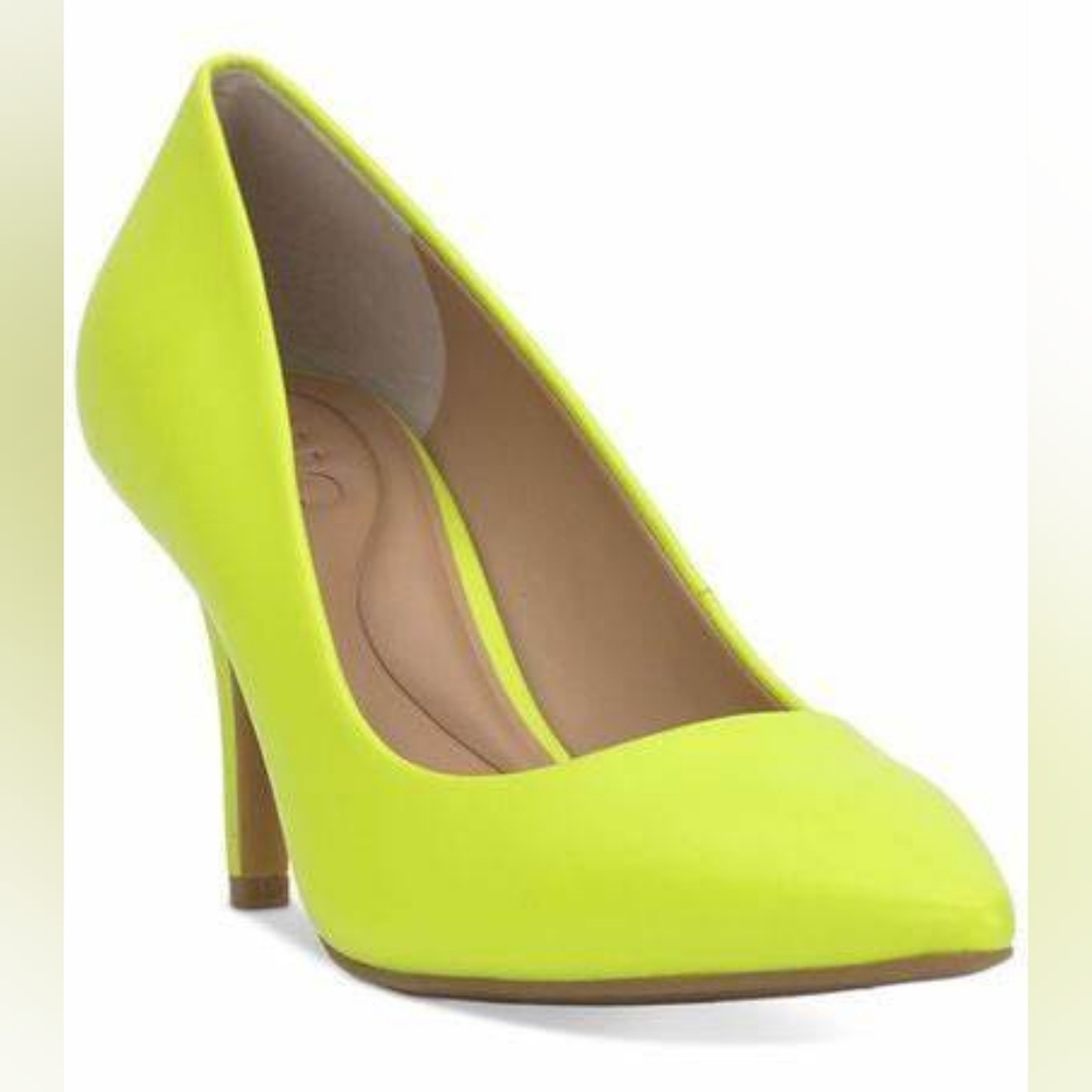 I.N.C. International Concepts®'s Zitah pumps  New. Size 8.5